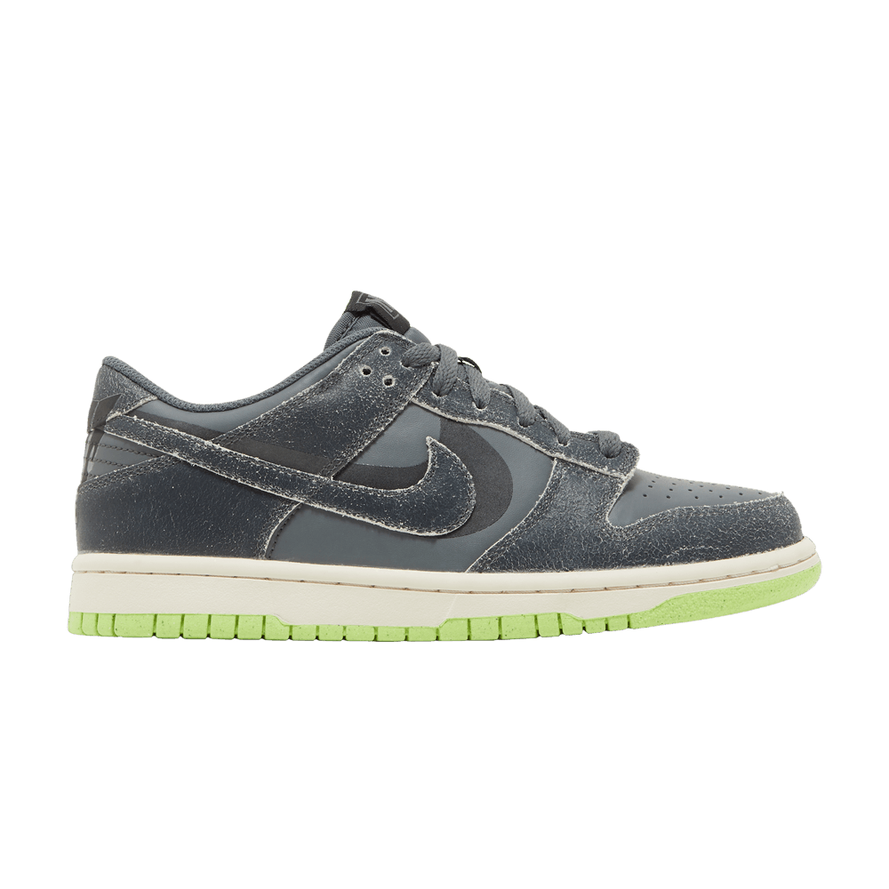 Dunk Low Halloween Cauldron