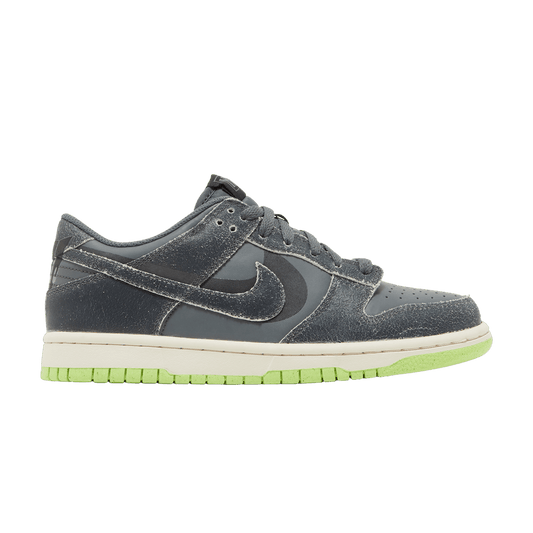 Dunk Low Halloween Cauldron